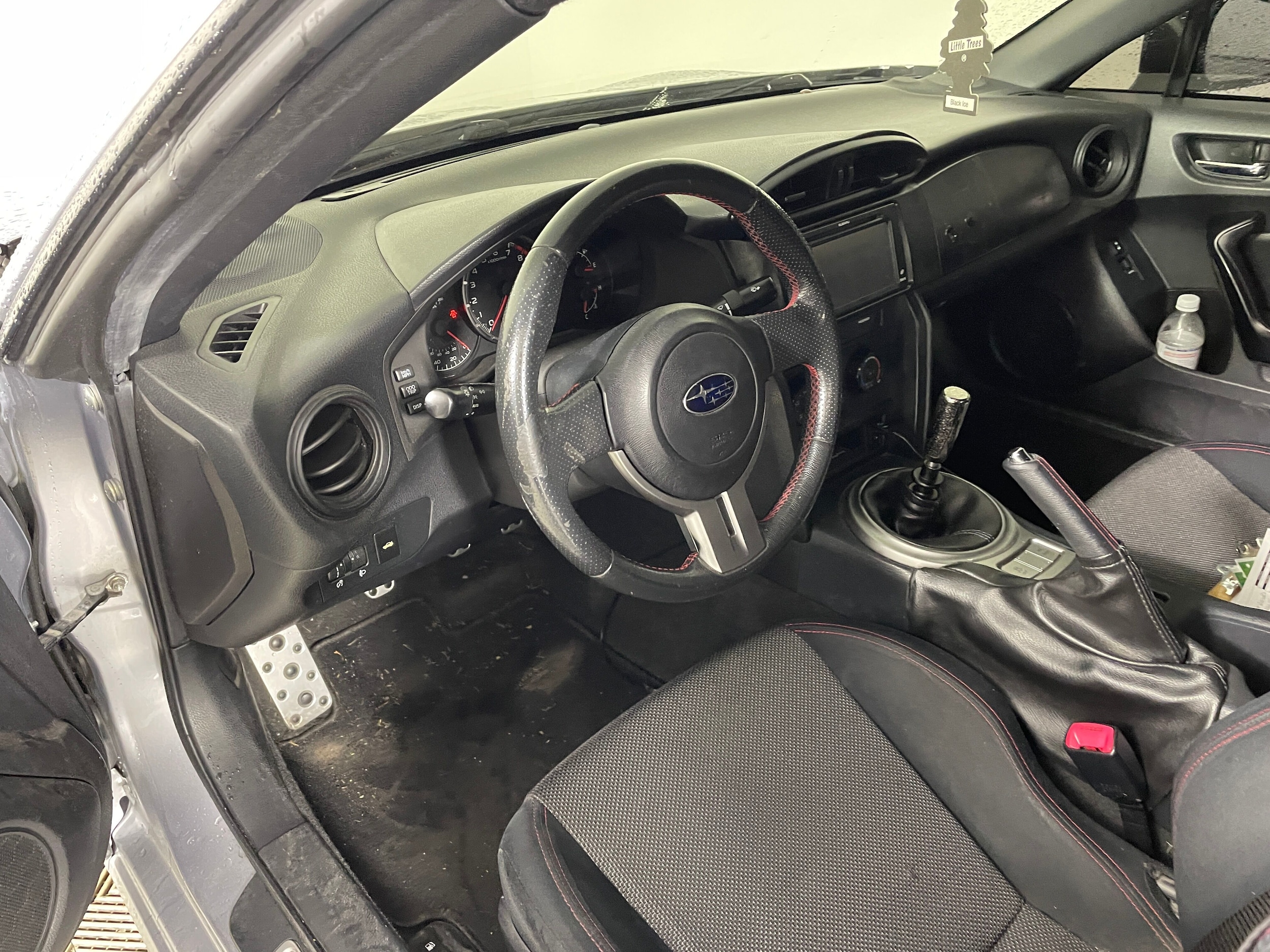 2015 Subaru BRZ Premium photo 3