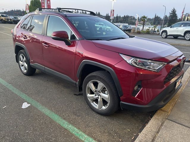 2021 Toyota RAV4 Hybrid XLE Premium photo 3