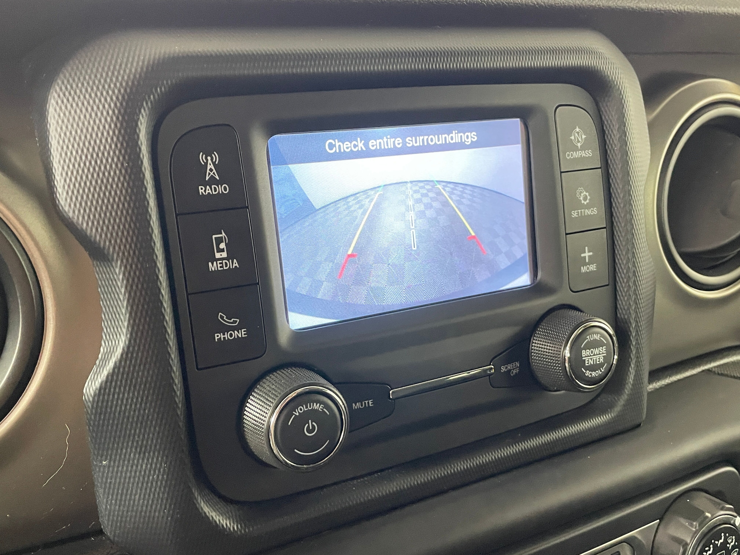 2019 Jeep Wrangler Unlimited Sport 4x4 photo 3