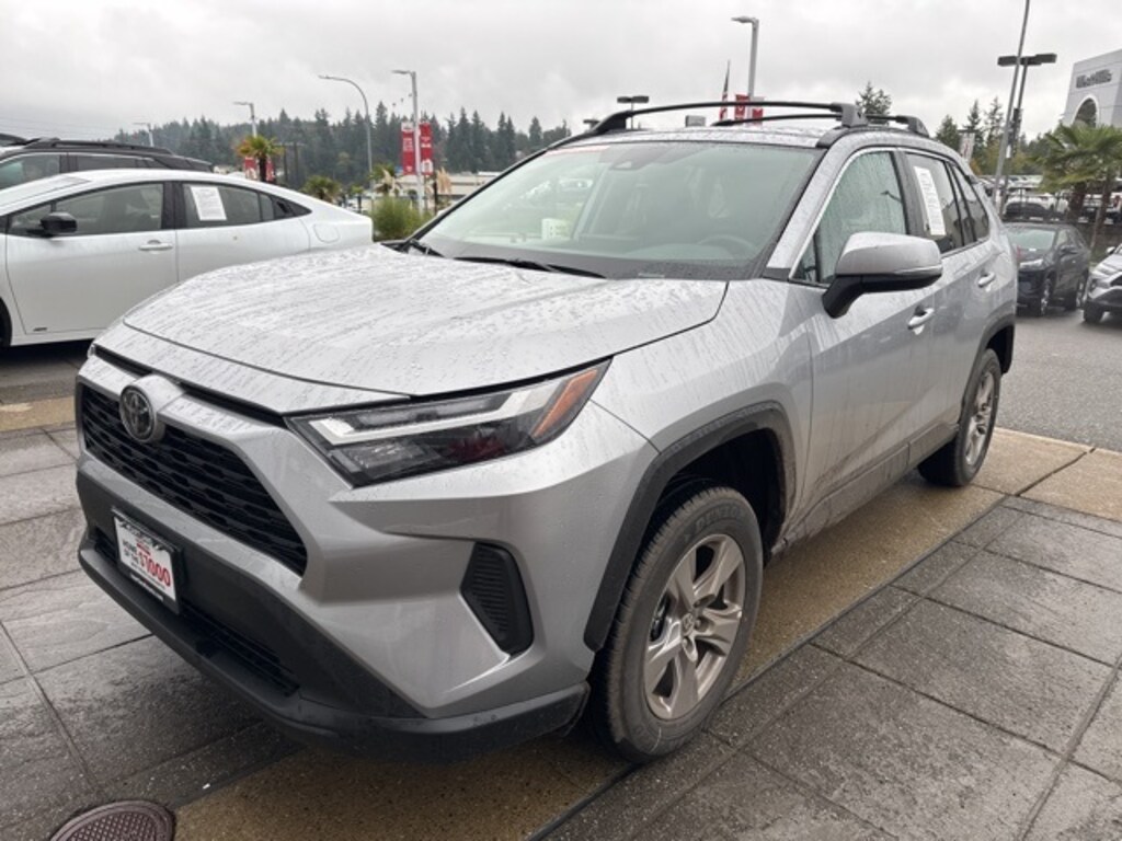 Used 2025 Toyota RAV4 XLE SUV