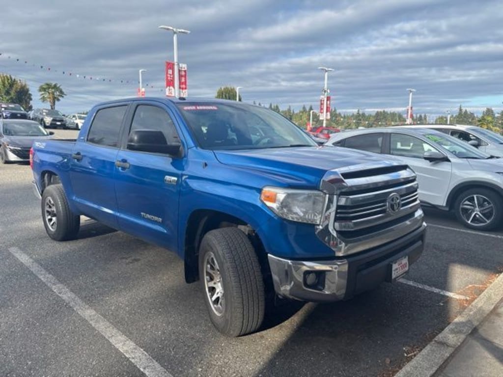 Used 2017 Toyota Tundra SR5 5.7L V8 Truck CrewMax