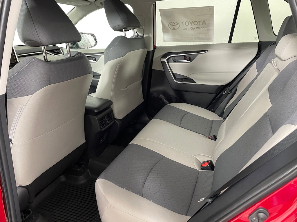 New 2025 Toyota RAV4 XLE XLE AWD SUV