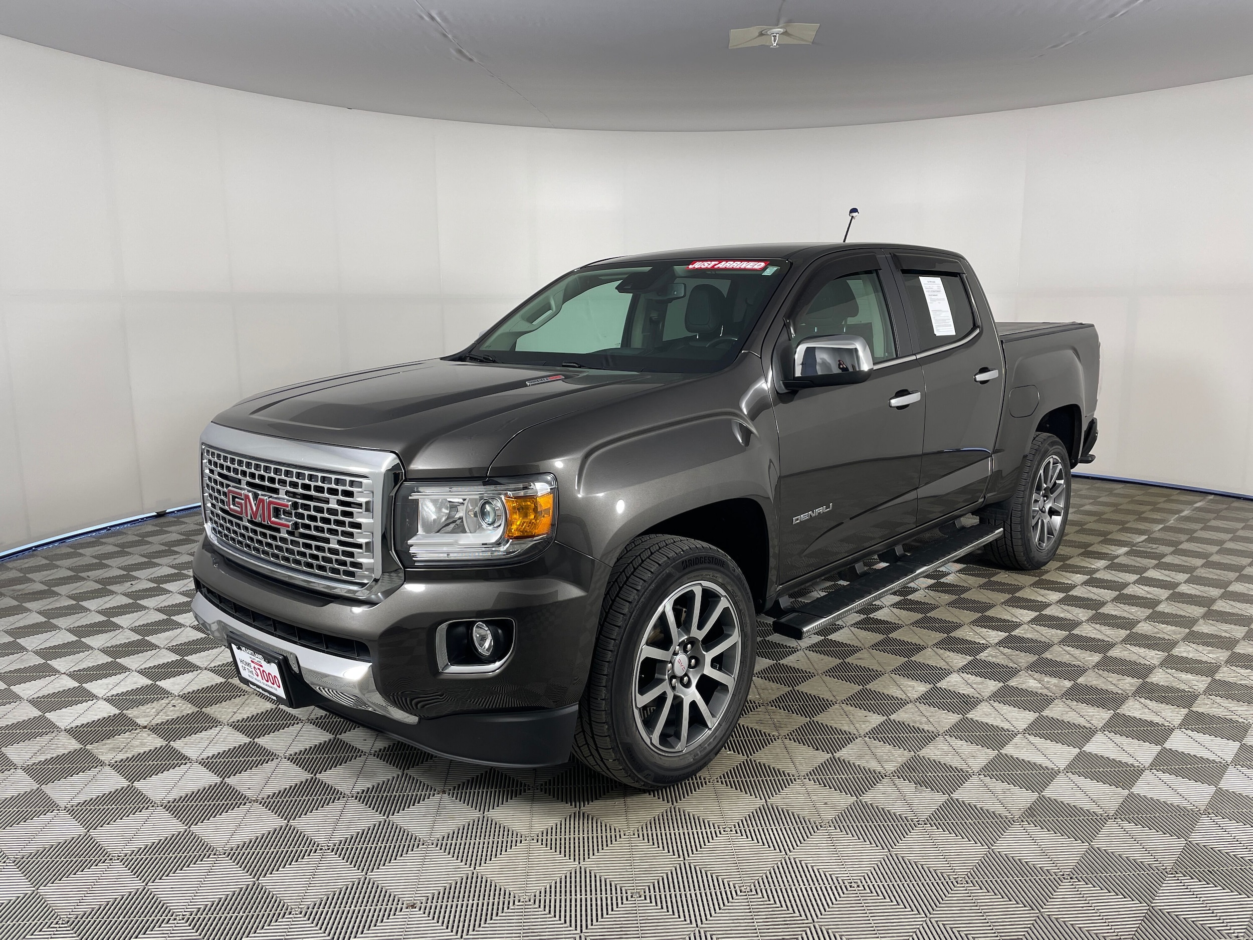 2019 GMC Canyon 4WD Denali Crew Cab Short Box's photo