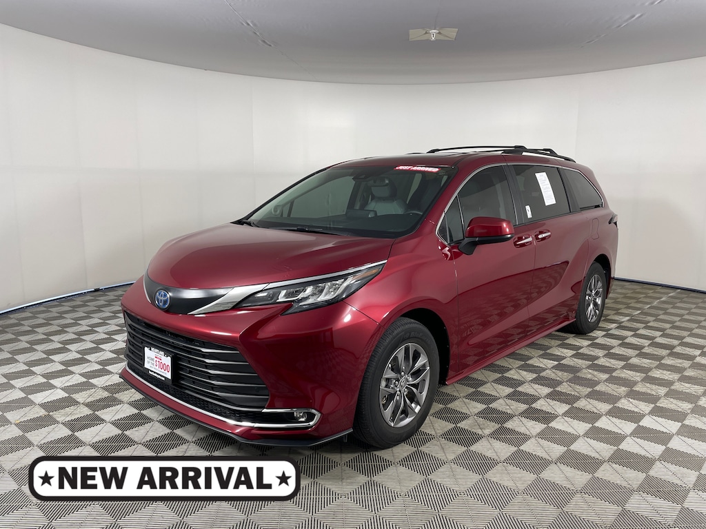 Certified 2023 Toyota Sienna XLE 7 Passenger Van Passenger Van