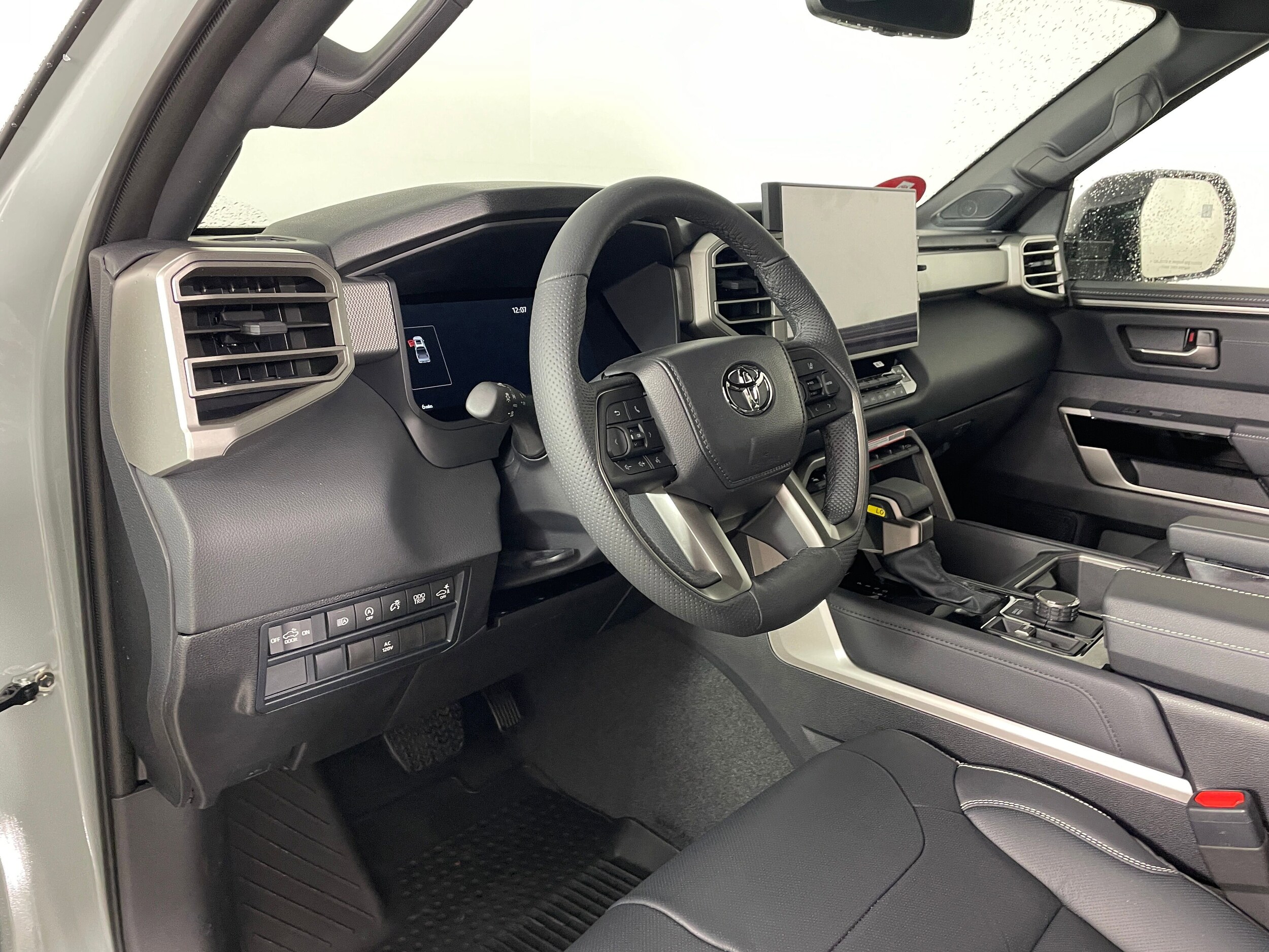 2026 Toyota Tundra Limited CrewMax photo 2