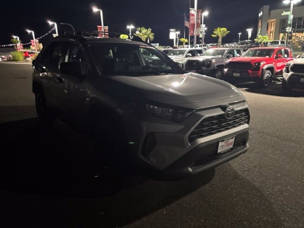 Used 2020 Toyota RAV4 LE SUV