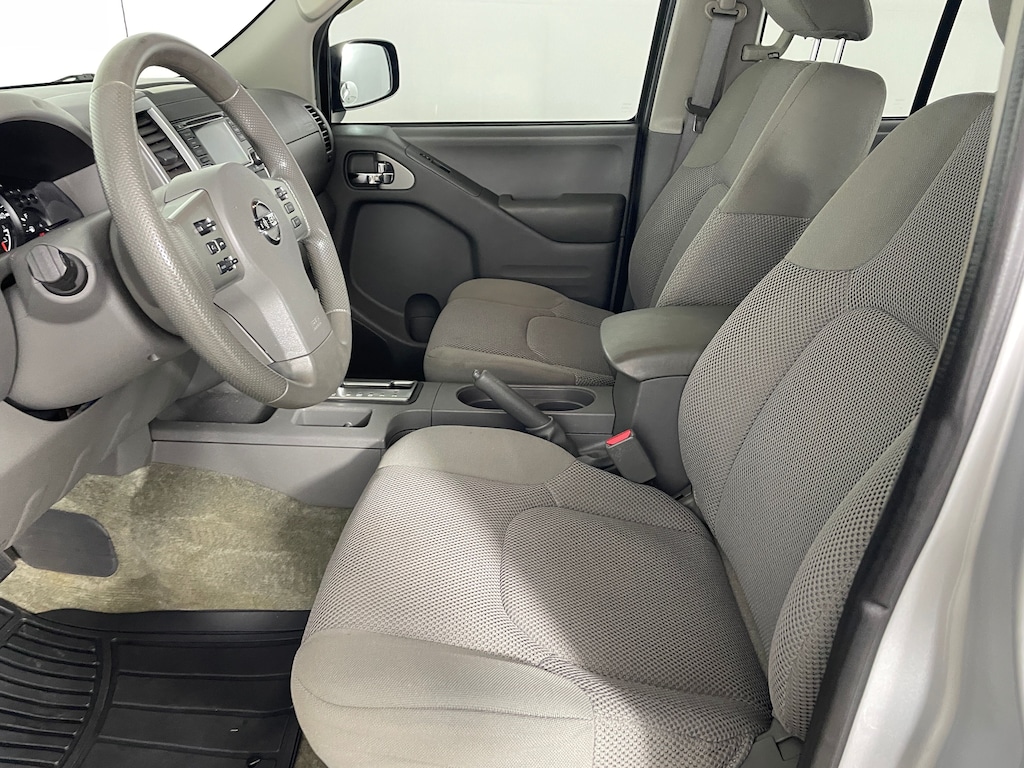 Used 2018 Nissan Frontier SV Truck Crew Cab