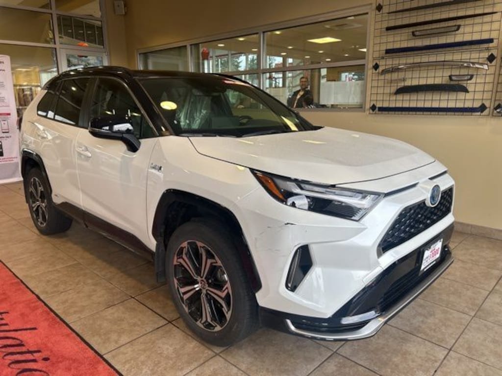 Used 2024 Toyota RAV4 Prime XSE SUV