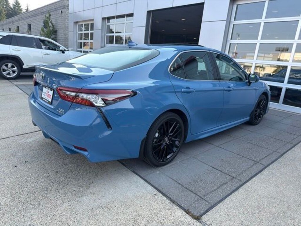 Used 2023 Toyota Camry Hybrid XSE Sedan