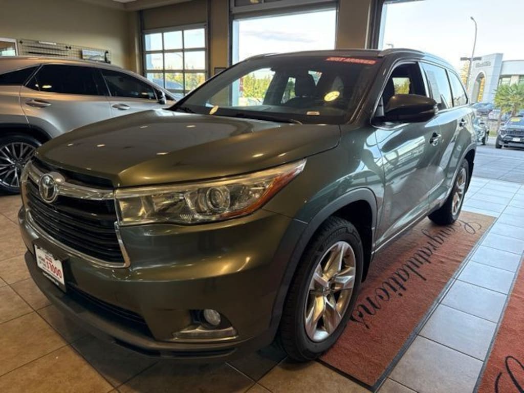 Used 2014 Toyota Highlander Limited Platinum V6 SUV