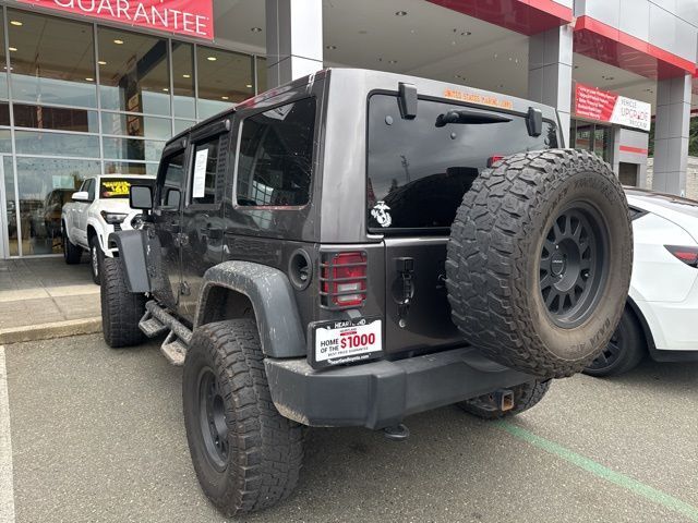 2014 Jeep Wrangler Unlimited Rubicon 4x4 photo 4
