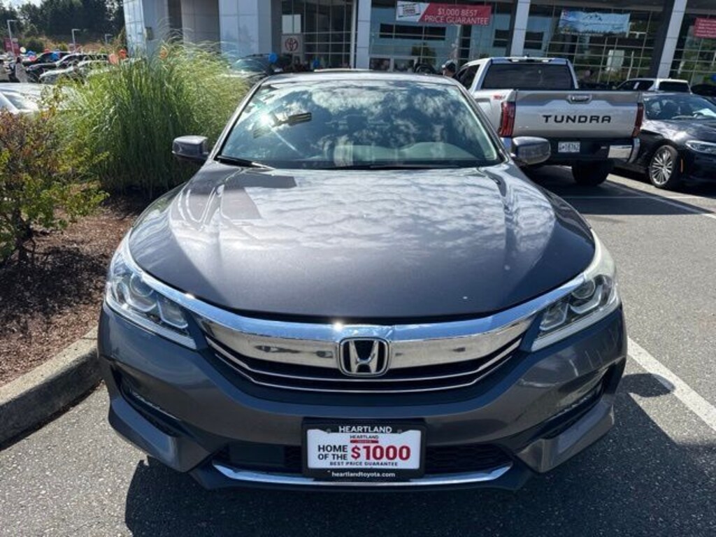 Used 2017 Honda Accord EX-L w/Navi & Honda Sensing Sedan