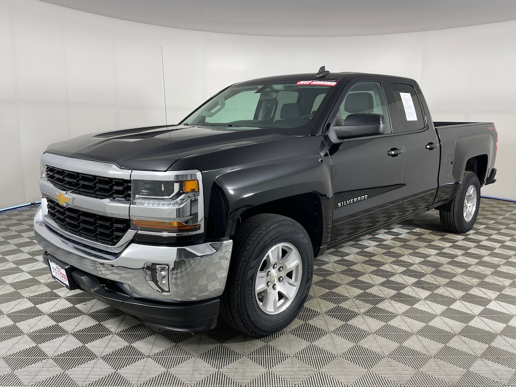 Used 2018 Chevrolet Silverado 1500 LT w/1LT Truck Double Cab
