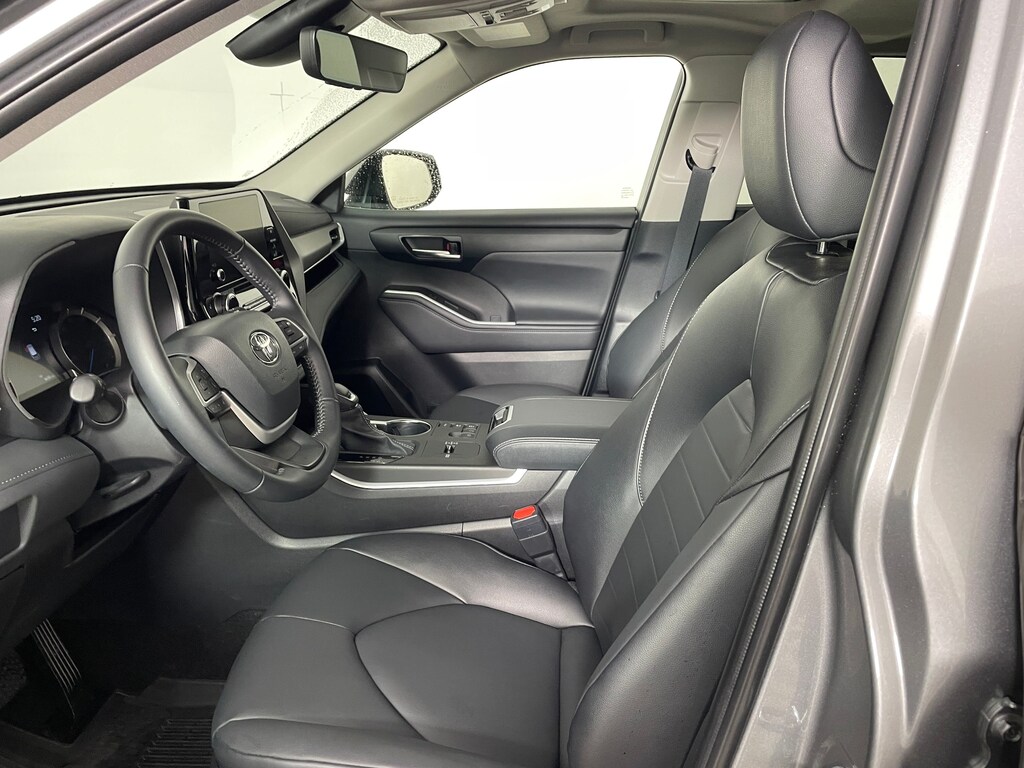 Certified 2025 Toyota Highlander Hybrid XLE SUV