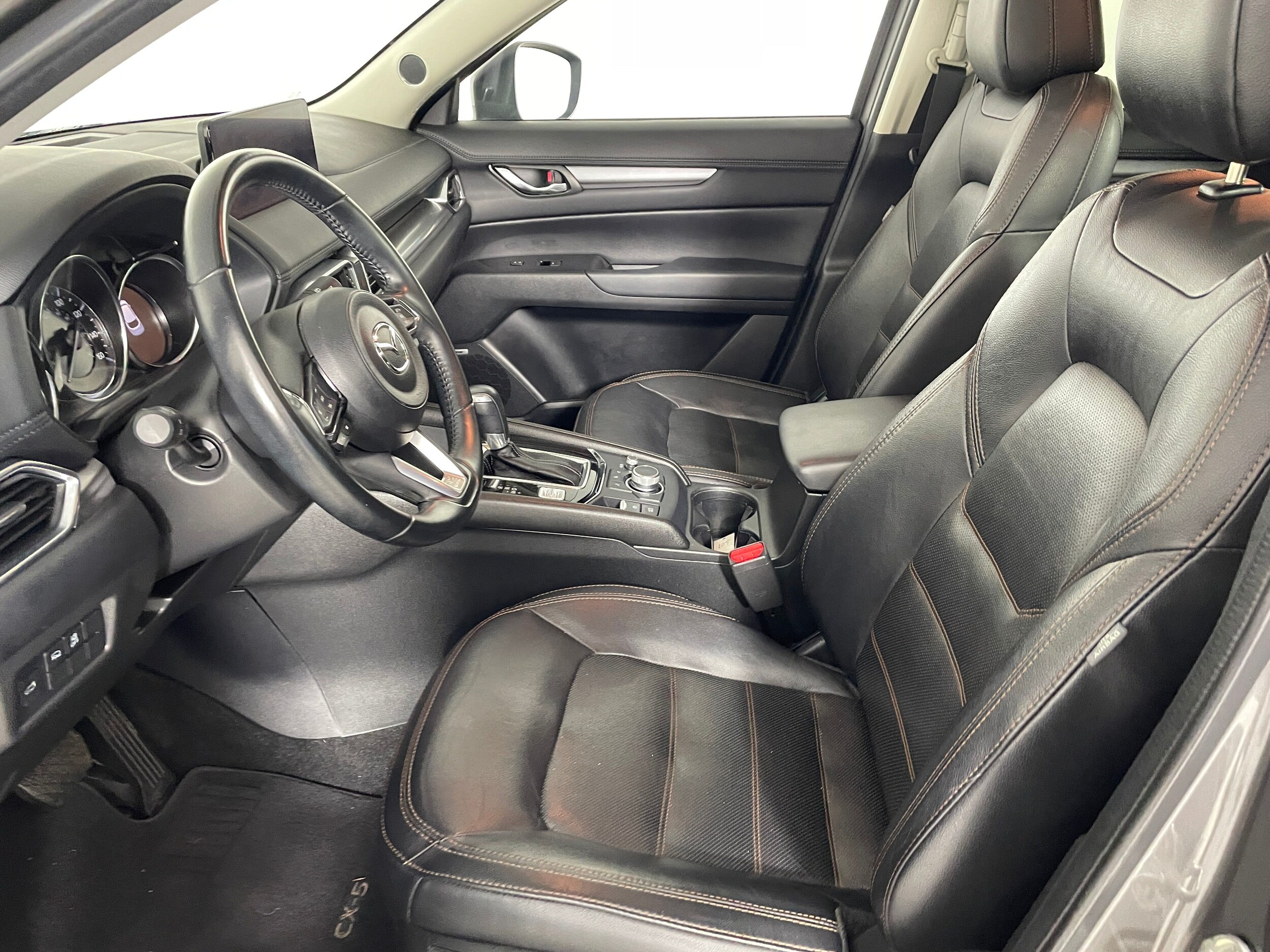 2021 Mazda CX-5 Touring photo 2