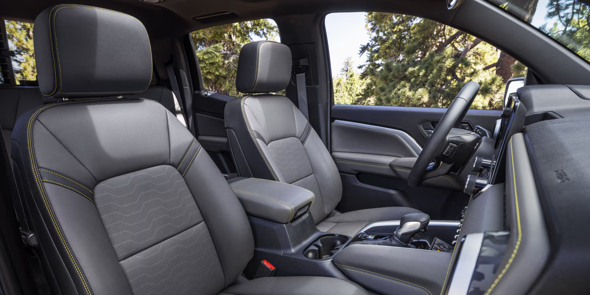 2026 Chevrolet Colorado Interior