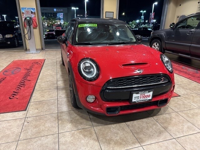 2019 Mini Cooper 4 Door Hardtop Signature photo 3