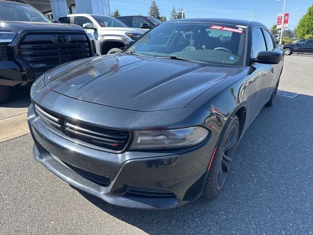 2018 Dodge Charger SXT photo 3