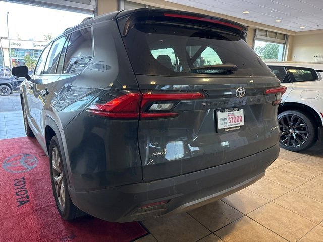 2024 Toyota Grand Highlander Limited photo 4