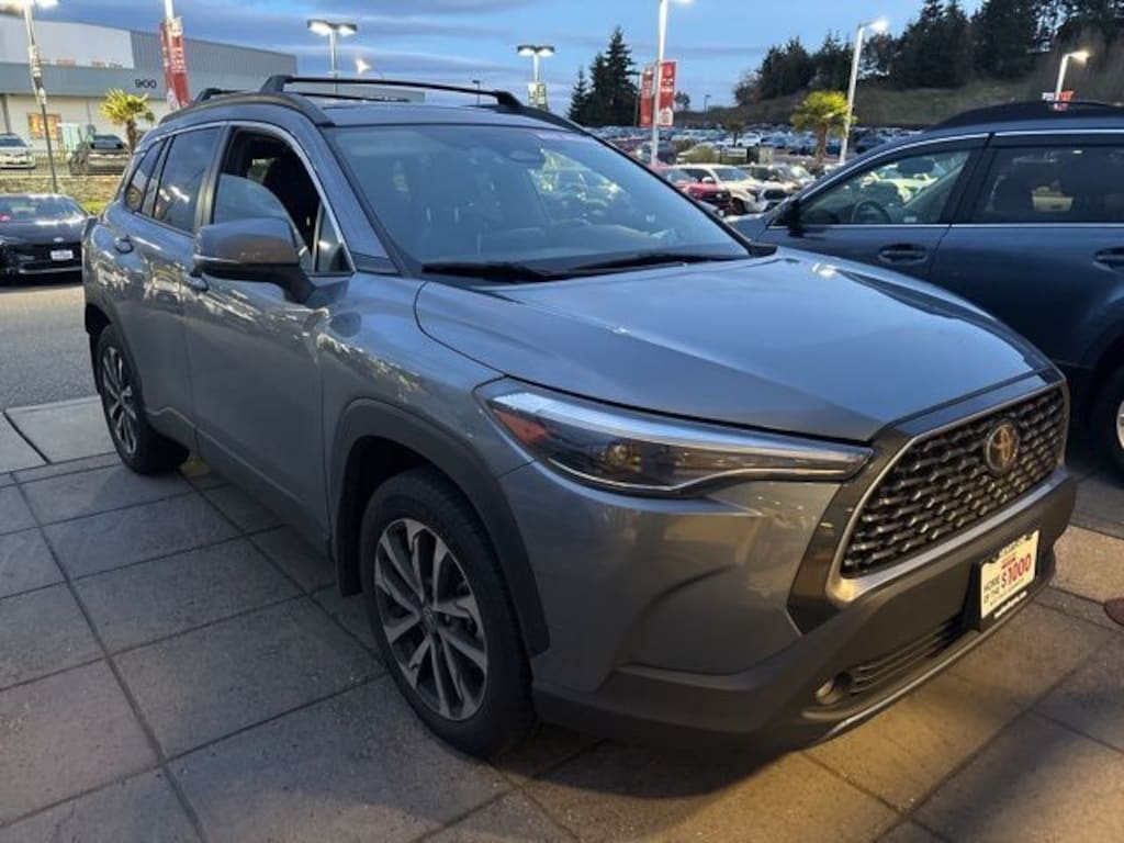 Used 2023 Toyota Corolla Cross XLE SUV