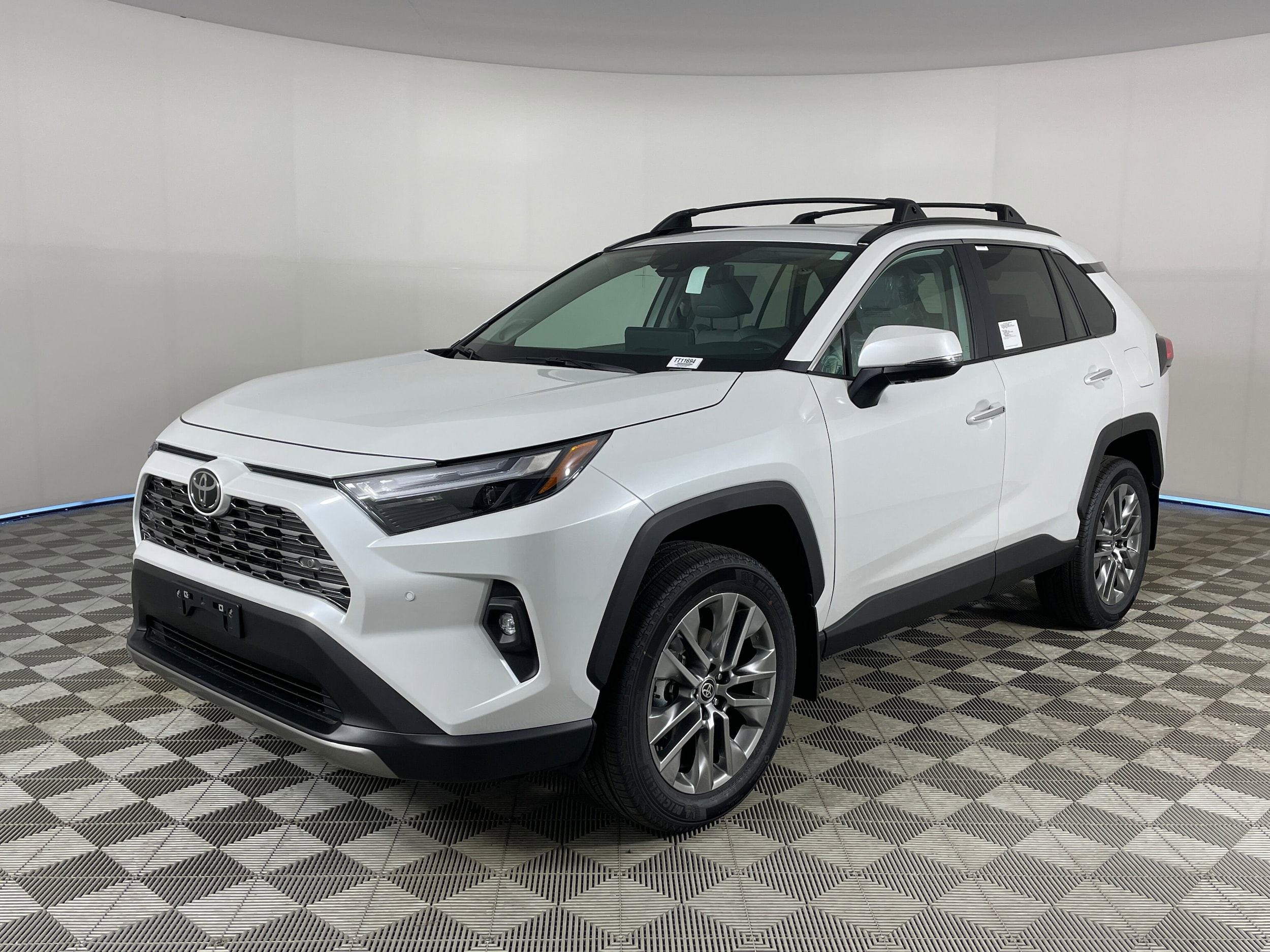 2025 Toyota RAV4 Limited's photo