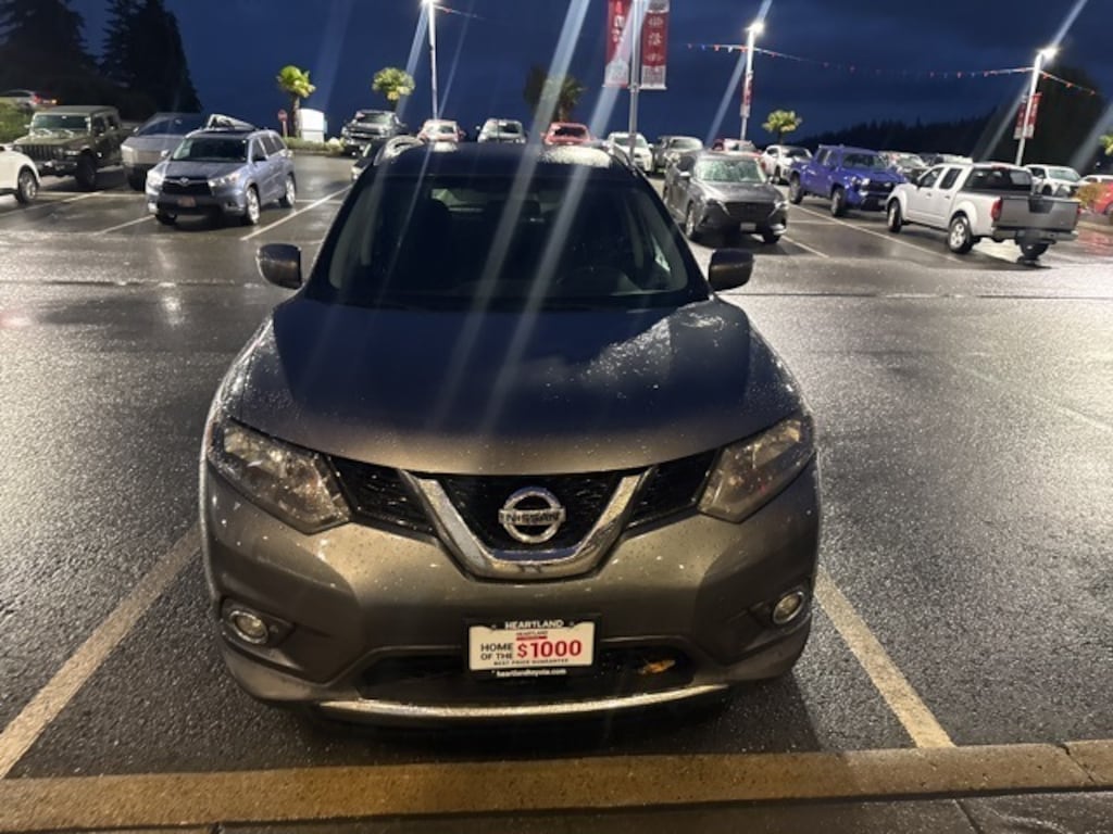 Used 2016 Nissan Rogue SV SUV