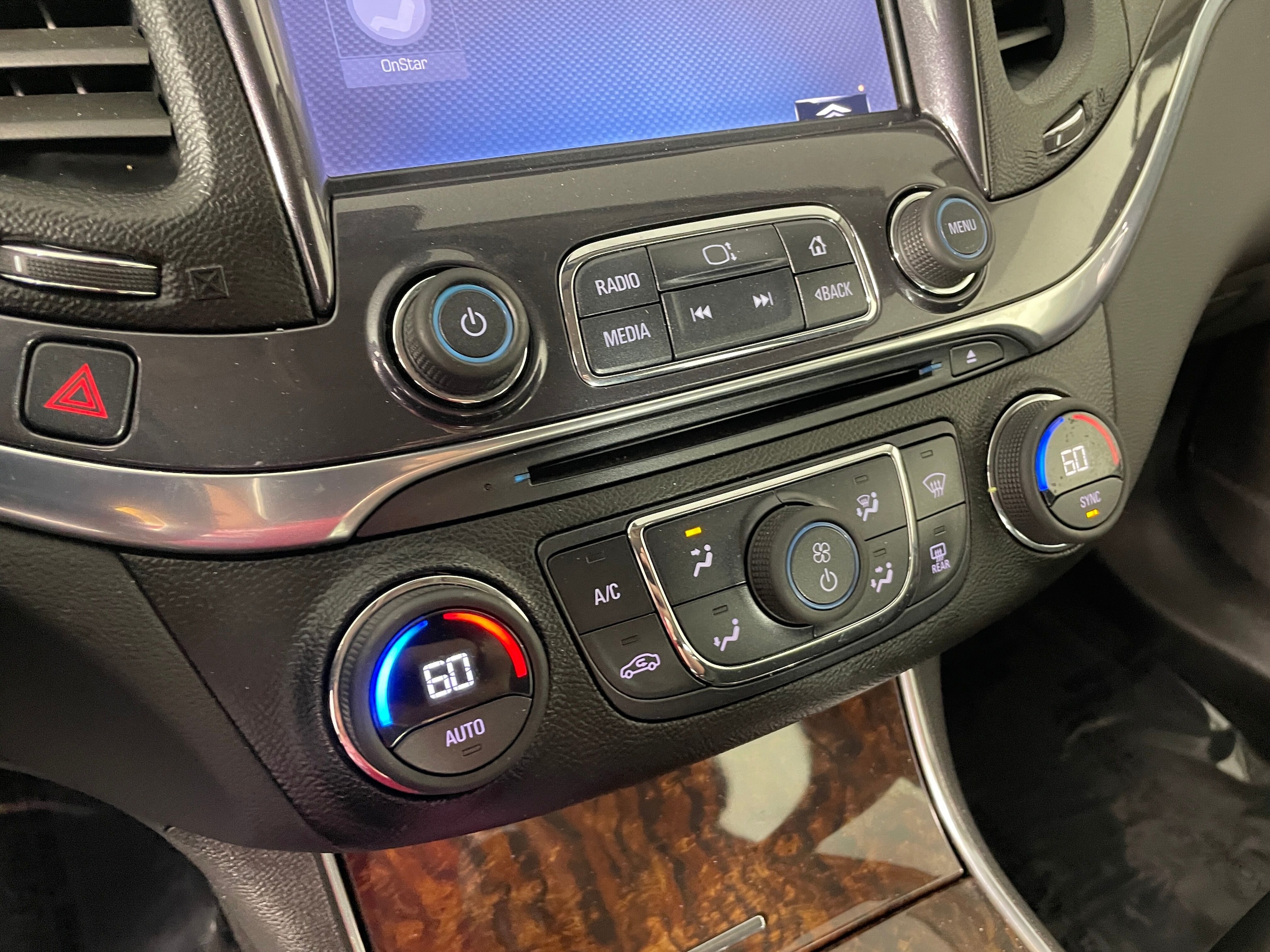 2014 Chevrolet Impala 2LT photo 3