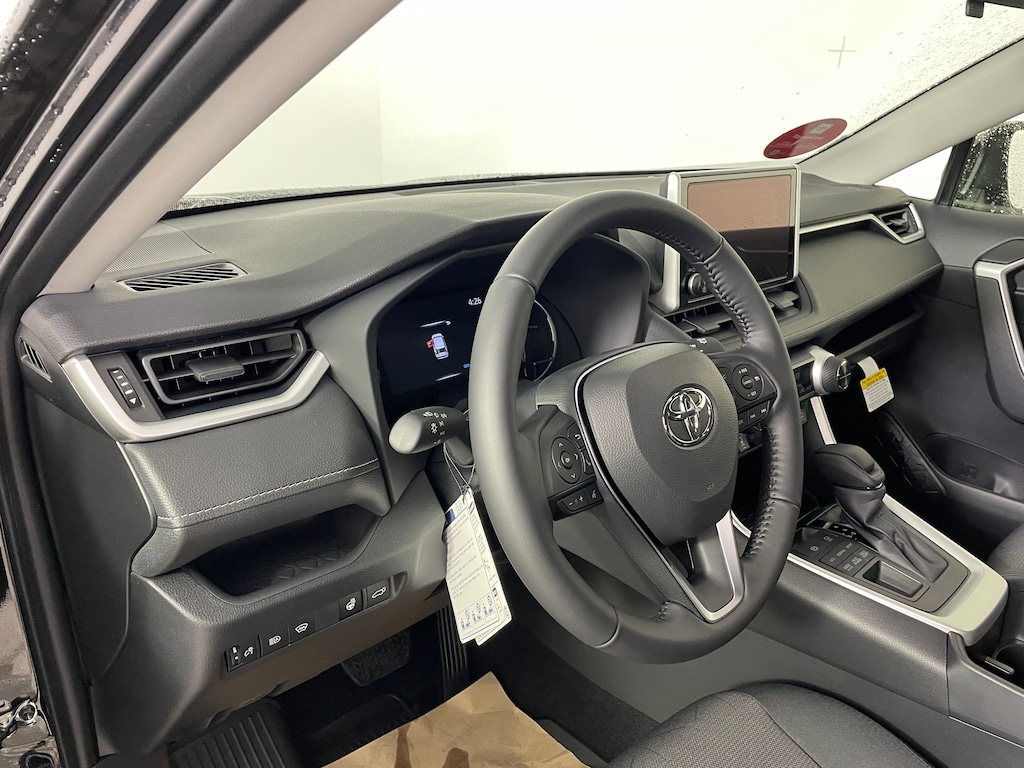 New 2025 Toyota RAV4 XLE XLE AWD SUV