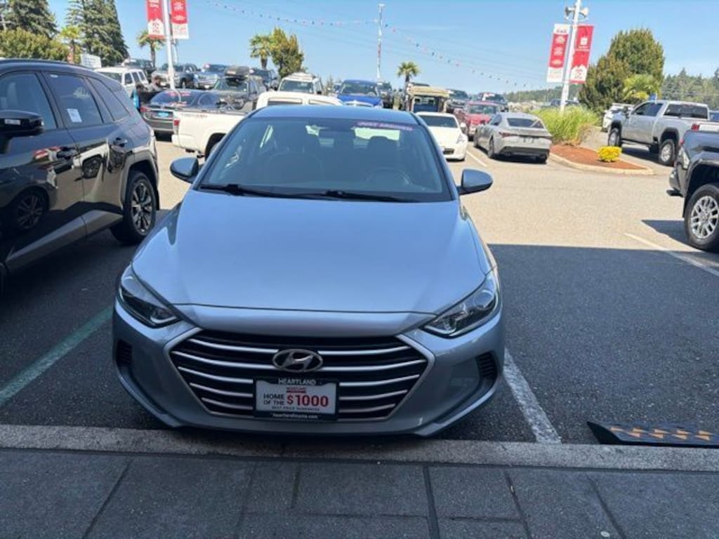 Used 2017 Hyundai Elantra SE Sedan