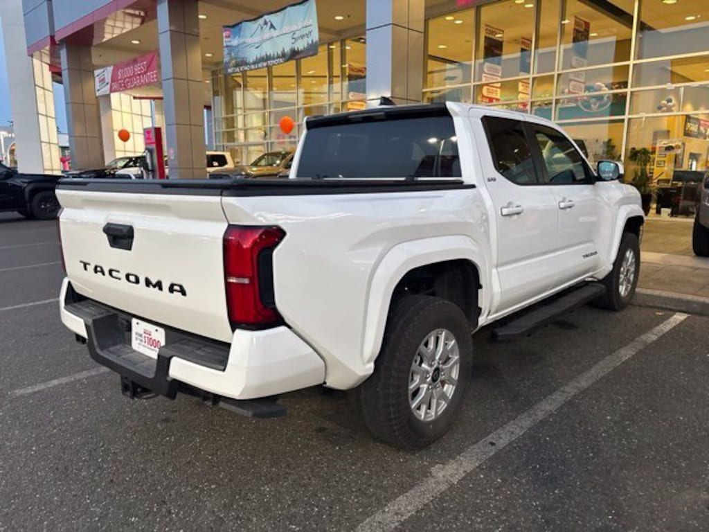 Used 2025 Toyota Tacoma SR5 Truck Double Cab