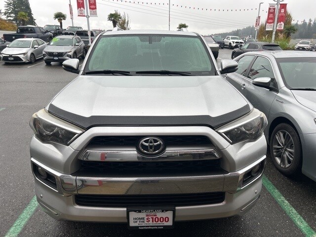 2014 Toyota 4Runner SR5 photo 2