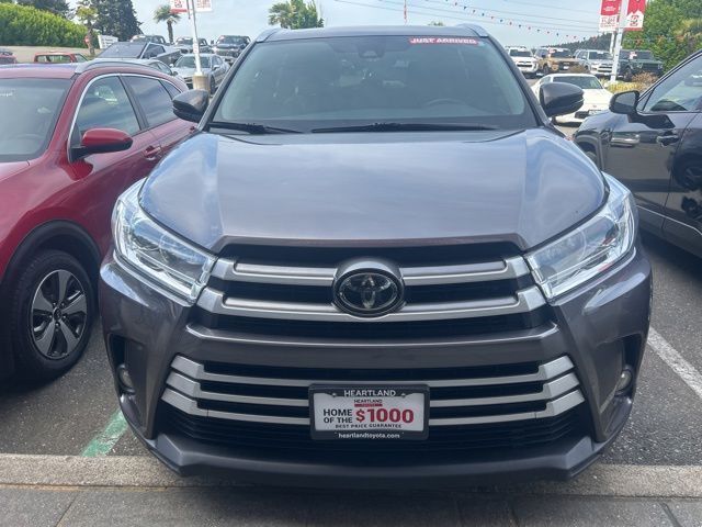 2019 Toyota Highlander XLE V6 photo 2