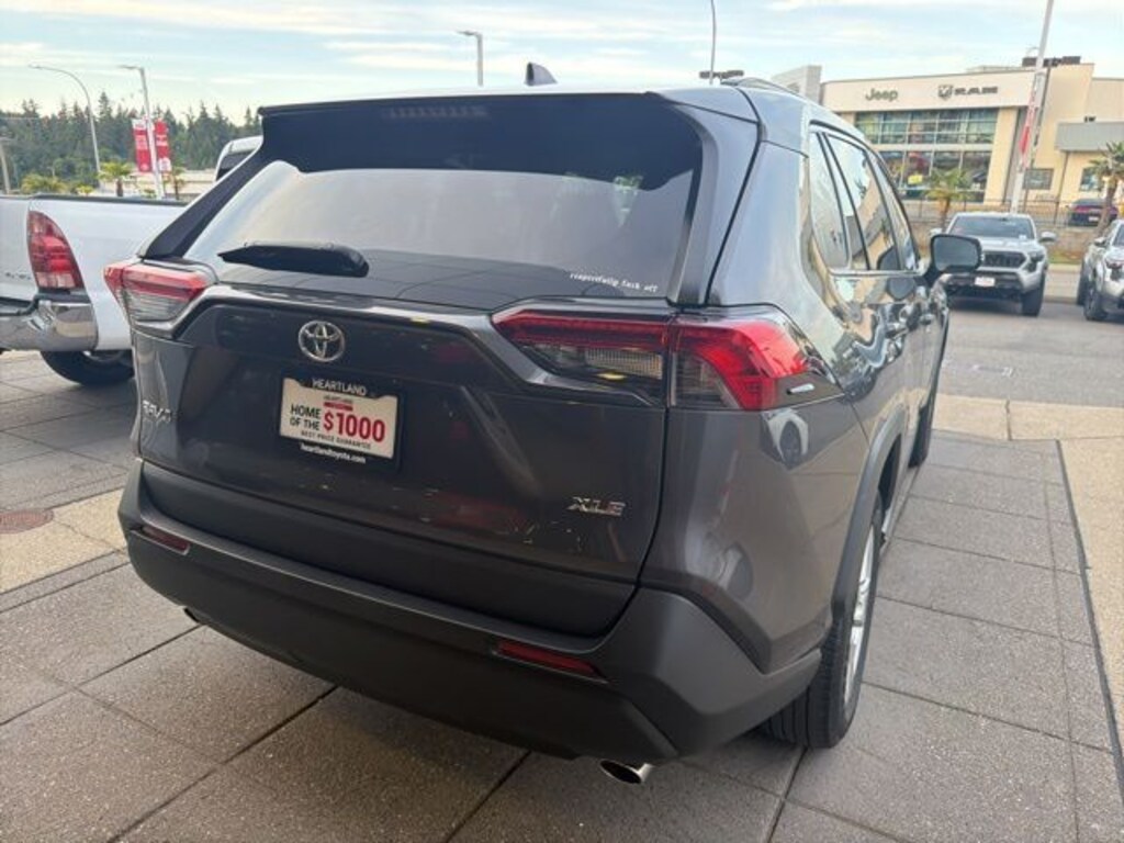 Used 2021 Toyota RAV4 XLE SUV