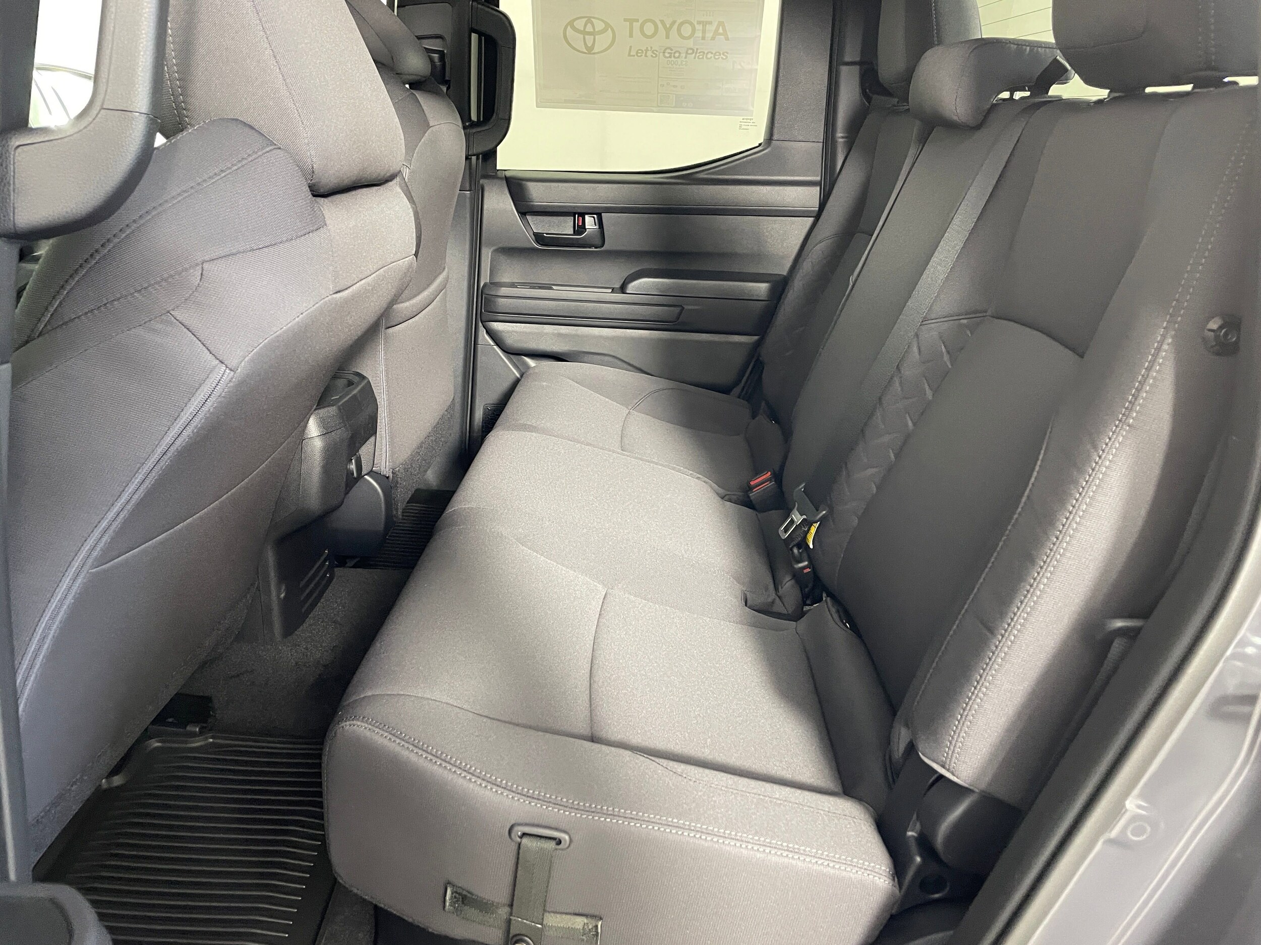 2025 Toyota Tacoma SR5 4x4 Double Cab photo 4