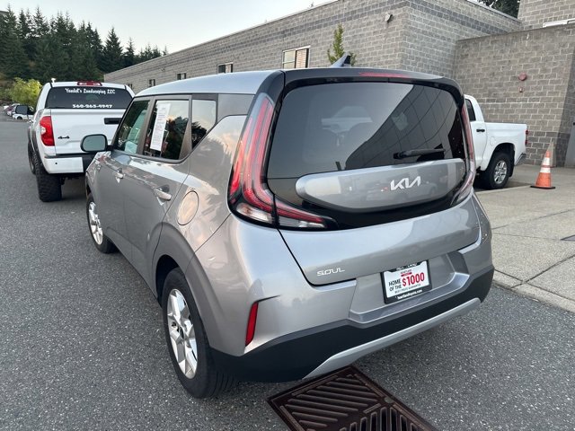 2023 Kia Soul LX photo 4