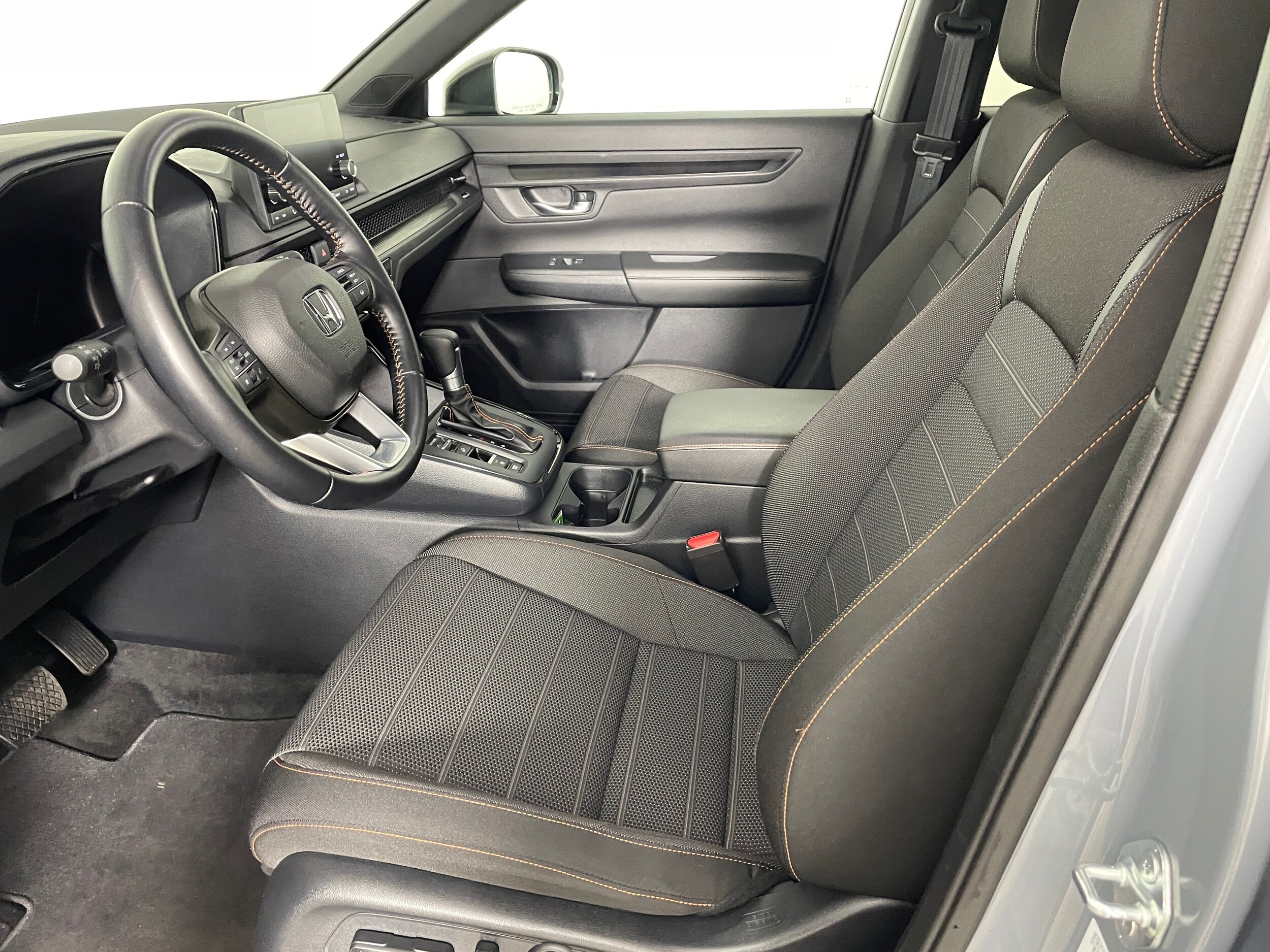 2025 Honda CR-V Hybrid Sport photo 2