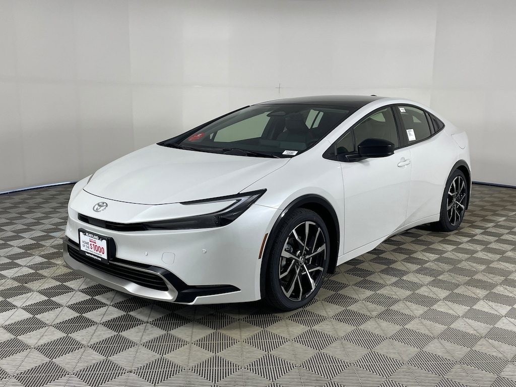 New 2026 Toyota Prius Plug-in Hybrid XSE Hatchback