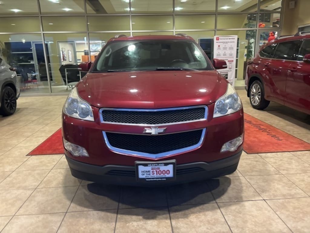 Used 2011 Chevrolet Traverse 2LT SUV