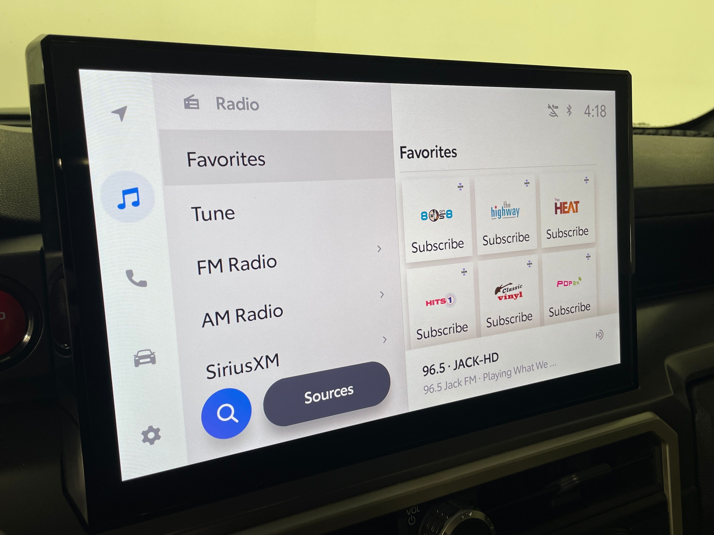 2024 Toyota Tacoma photo 6