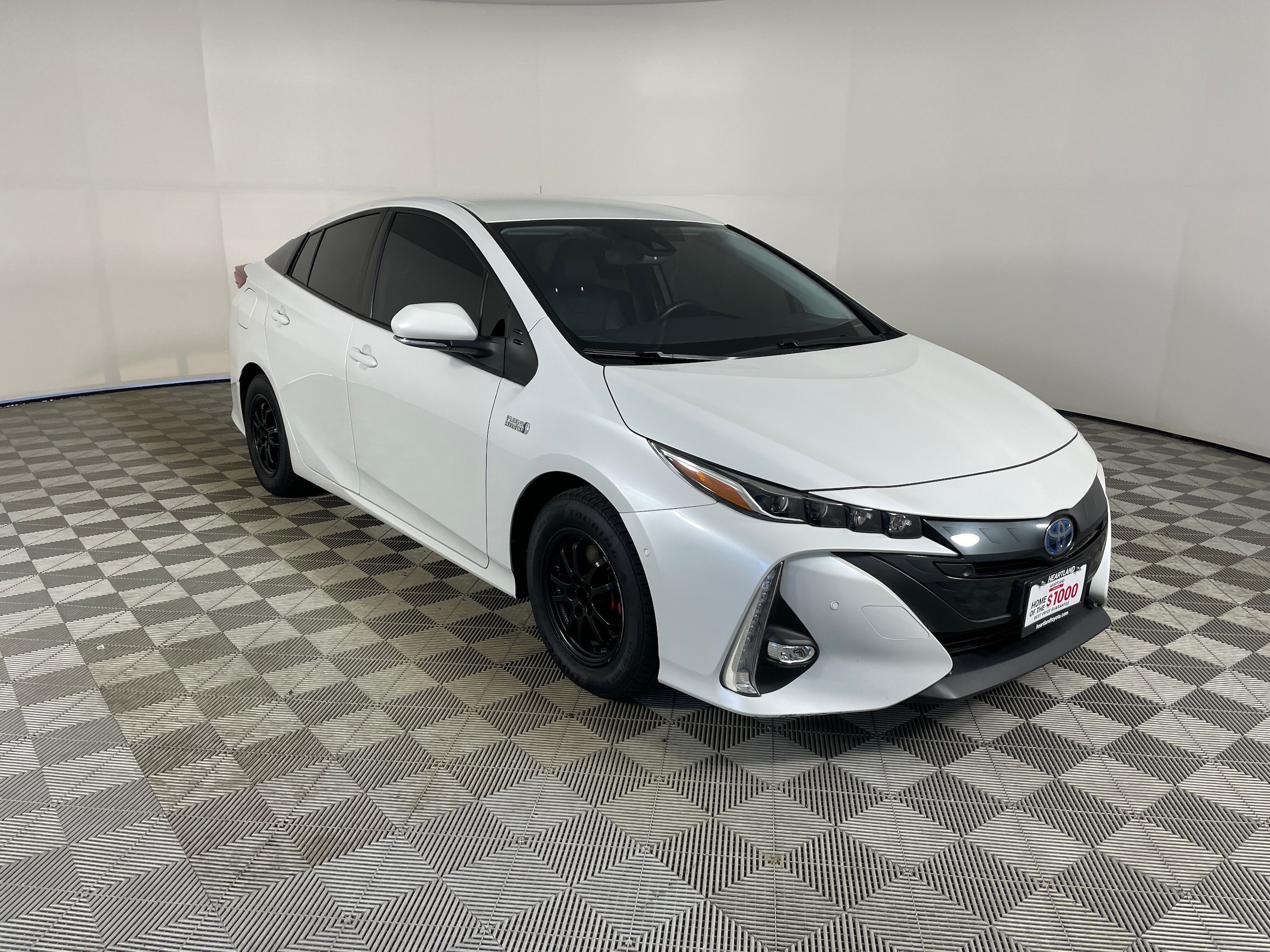 2021 Toyota Prius Prime Limited - Photo 17