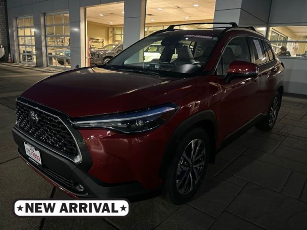 Used 2024 Toyota Corolla Cross XLE SUV