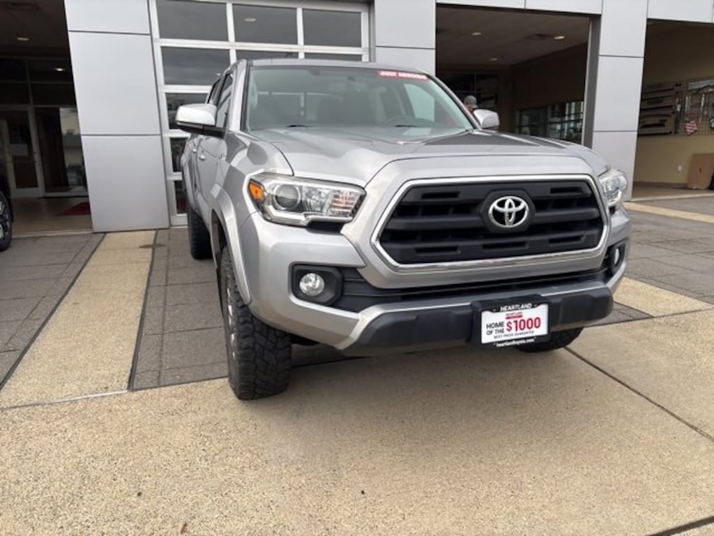 Used 2016 Toyota Tacoma SR5 V6 Truck Double Cab