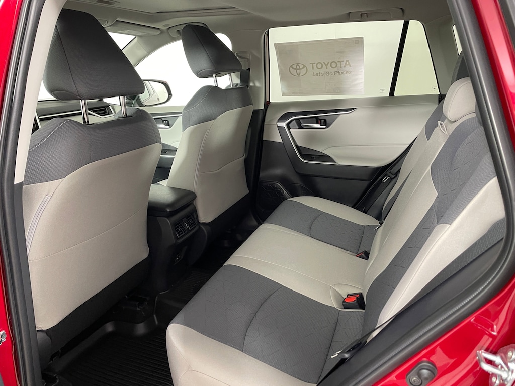 New 2025 Toyota RAV4 XLE XLE AWD SUV