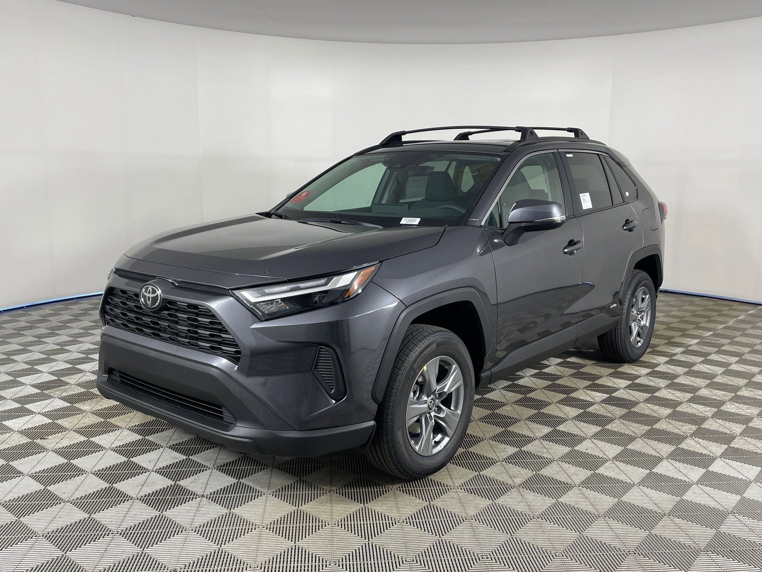 2025 Toyota RAV4 Hybrid XLE AWD SUV 