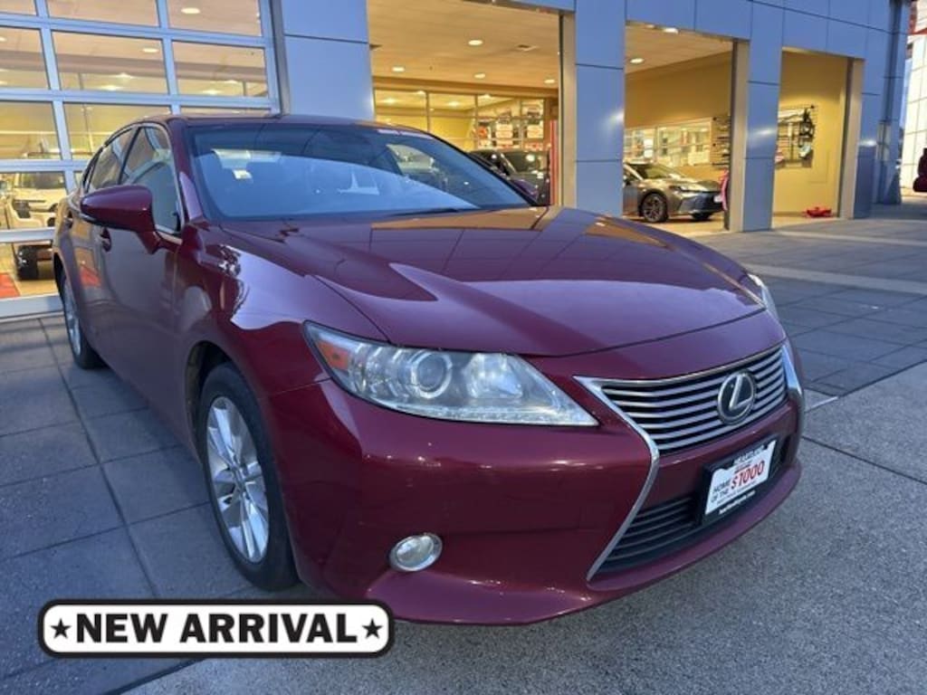 Used 2013 Lexus ES 300h Sedan
