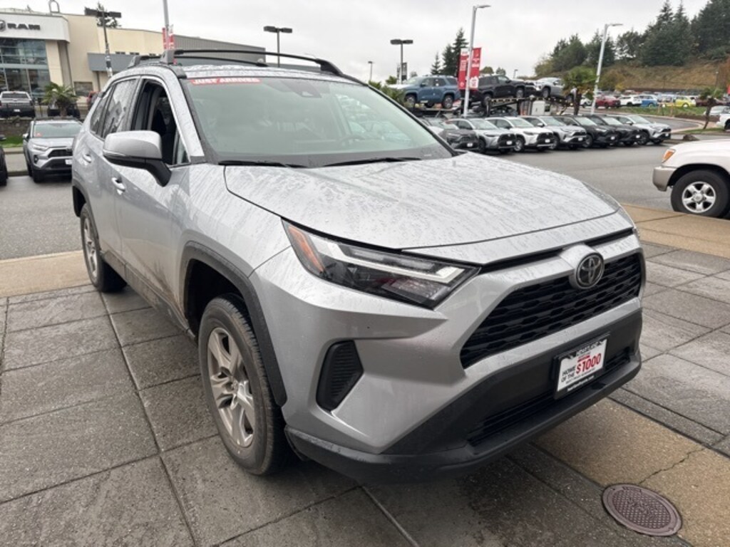 Used 2025 Toyota RAV4 XLE SUV