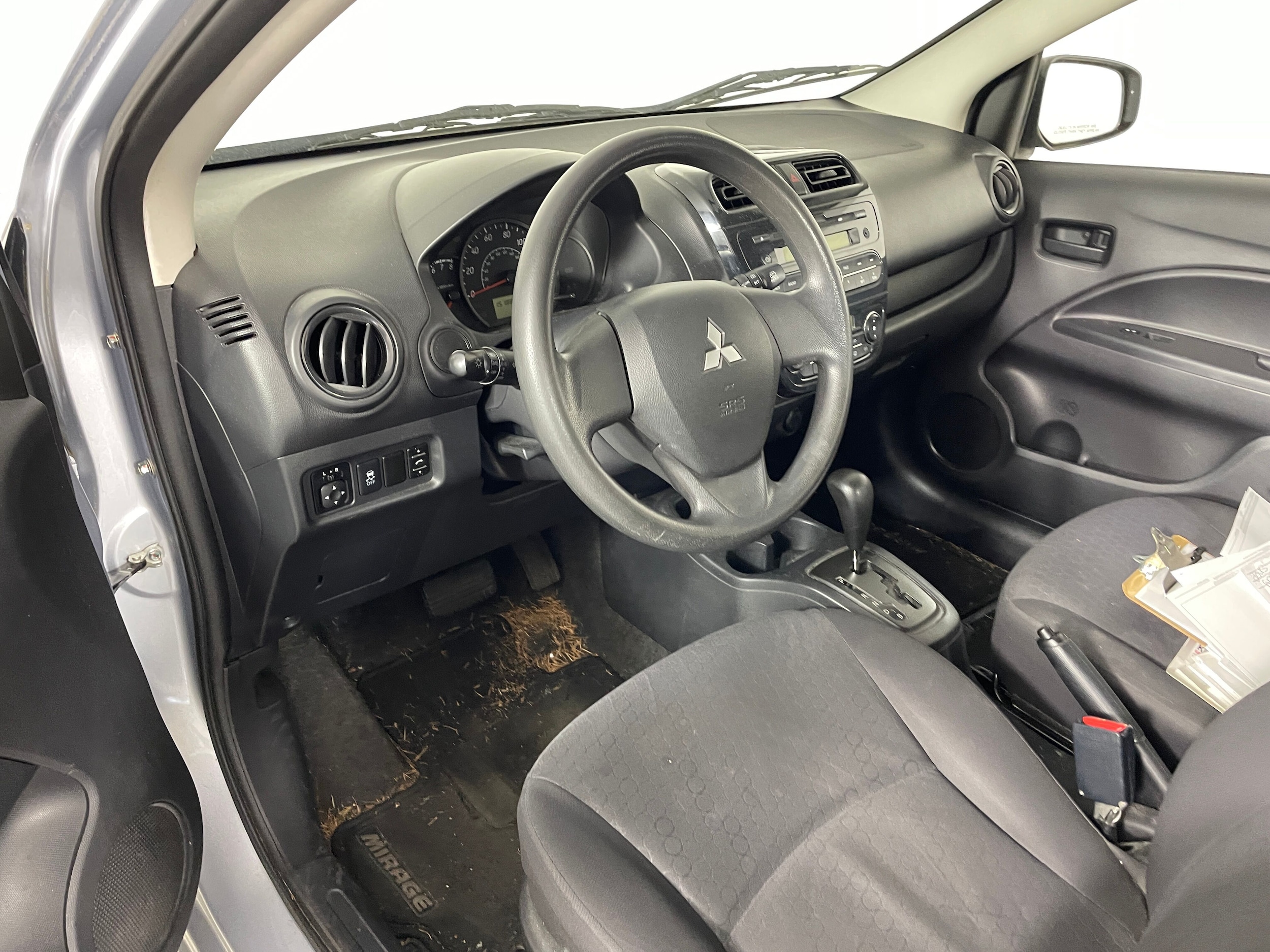 2015 Mitsubishi Mirage DE photo 3