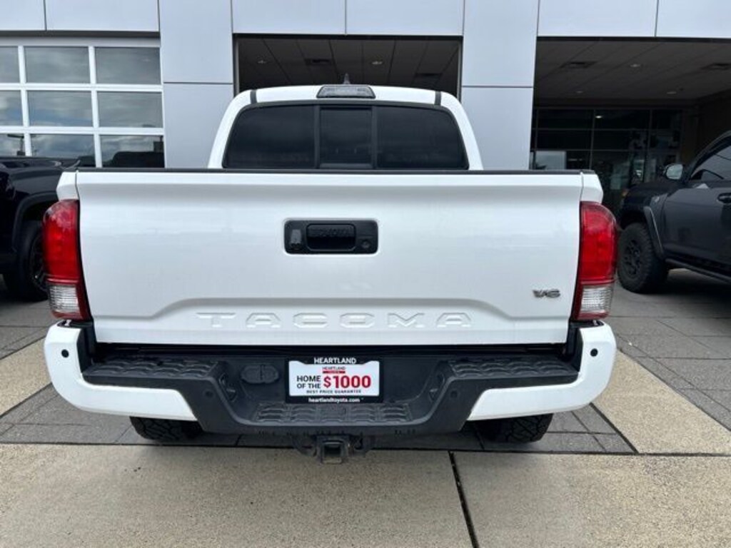 Used 2016 Toyota Tacoma SR5 V6 Truck Double Cab