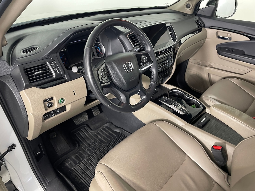 Used 2019 Honda Pilot Touring 8-Passenger AWD SUV