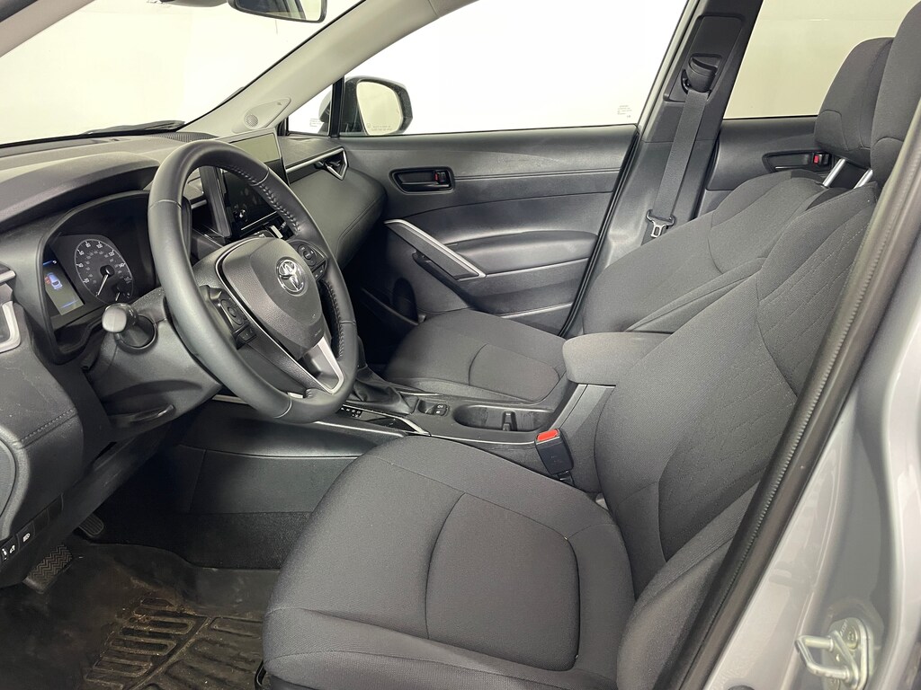 Used 2024 Toyota Corolla Cross LE SUV